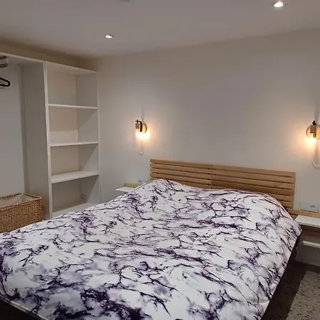 Plain-pied 80 M2 Dans Maison, Parking Prive Gratuit Apartment *