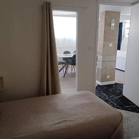 Plain-pied 80 M2 Dans Maison, Parking Prive Gratuit, Gare Directe Paris 아파트 베흑사이으
