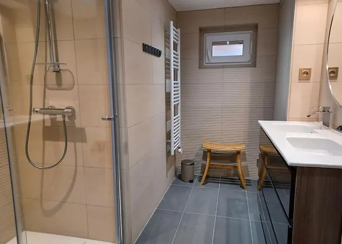 아파트 Plain-pied 80 M2 Dans Maison, Parking Prive Gratuit, Gare Directe Paris 베흑사이으