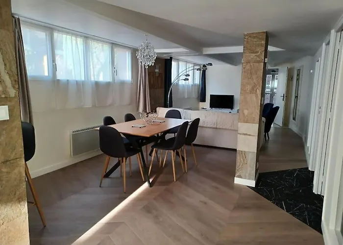 Plain-pied 80 M2 Dans Maison, Parking Prive Gratuit, Gare Directe Paris 아파트 베흑사이으