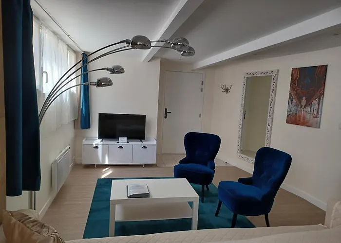 아파트 Plain-pied 80 M2 Dans Maison, Parking Prive Gratuit, Gare Directe Paris
