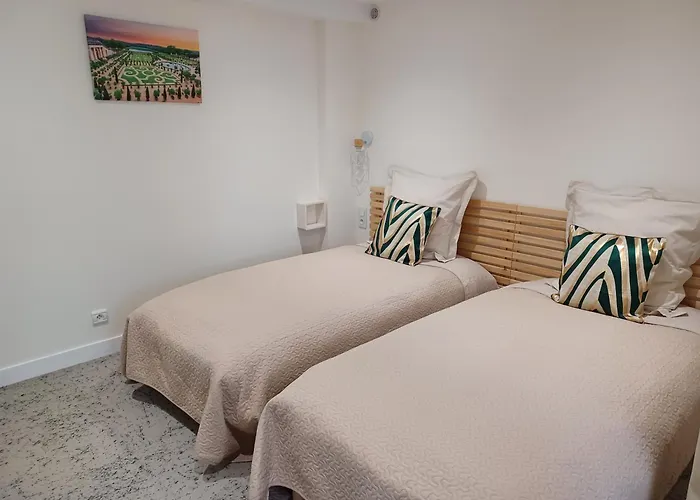 Plain-pied 80 M2 Dans Maison, Parking Prive Gratuit, Gare Directe Paris