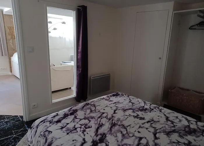 아파트 Plain-pied 80 M2 Dans Maison, Parking Prive Gratuit, Gare Directe Paris